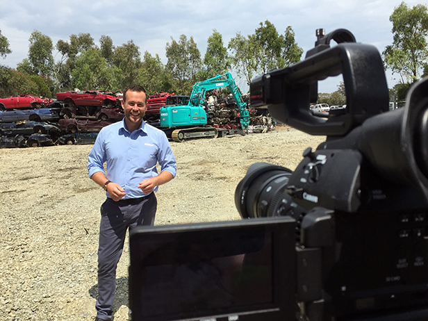Image Kobelco Behind The Scenes Filming With Dale 3 - Kobelco Excavators