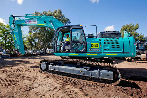Image Loadex Hire Photo-Shoot 4 - Kobelco Excavators
