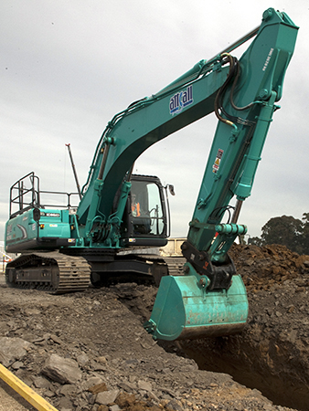 Image Highlights From Some Of Our 2013 Customers 3 - Kobelco Excavators