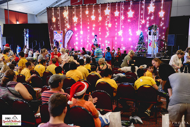 Image Special Children- Christmas Party 2019 8 - Kobelco Excavators
