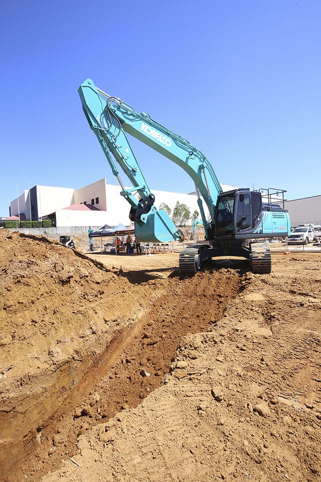 Image Eerm Test Drive Of Kobelco 30T 4 - Kobelco Excavators