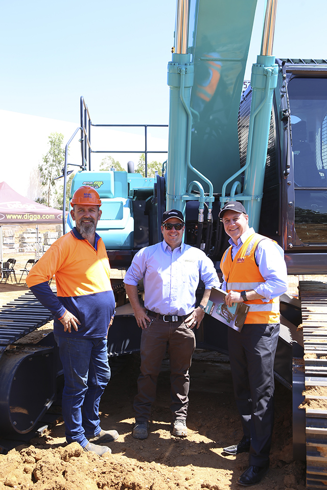 Image Eerm Test Drive Of Kobelco 30T 5 - Kobelco Excavators