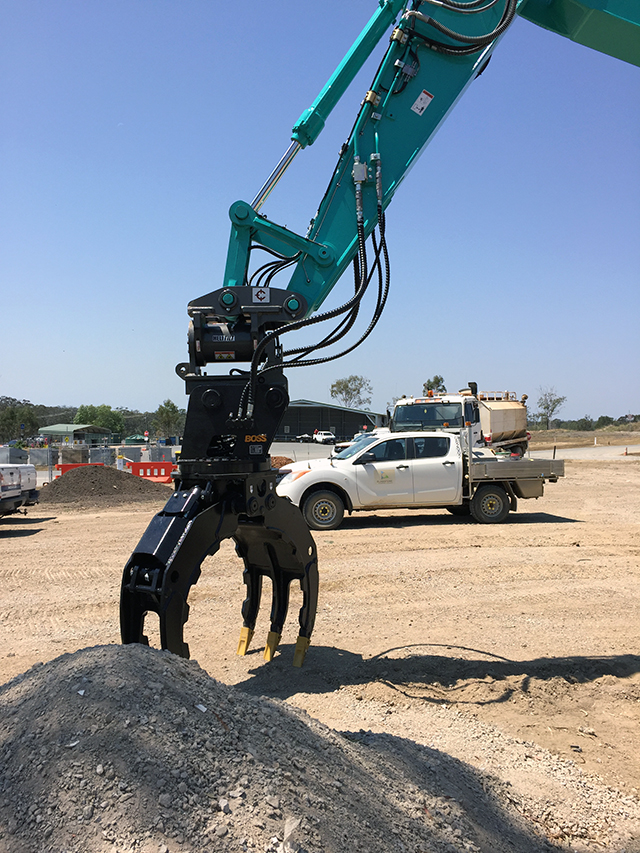 Image Delivery To Gladstone Regional Council 4 - Kobelco Excavators