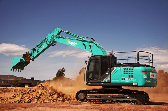 Image More Happy Snaps With First Customer To Purchase Sk210Lc-10 2 - Kobelco Excavators