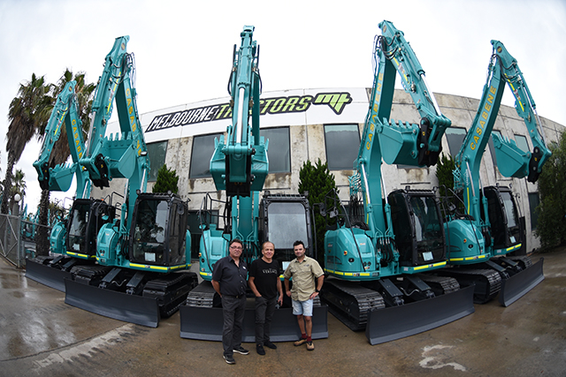 Image Casabene Group Supports Kobelco 3 - Kobelco Excavators