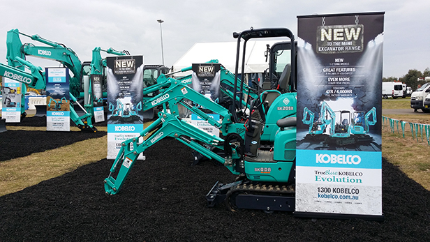 Image Snaps From Kobelco Site Civenex 2015 5 - Kobelco Excavators