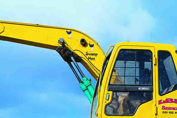 Image 10-Tonne Kobelco Sk100 Excavator Fitted With Long Reach Arm 5 - Kobelco Excavators