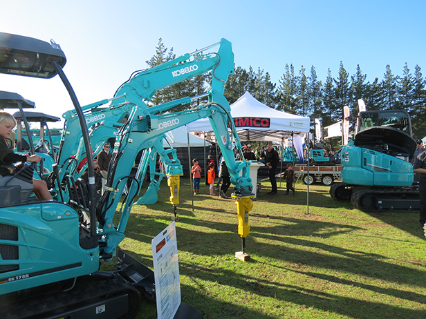 Image Mimico Represents Kobelco At Fieldays 5 - Kobelco Excavators