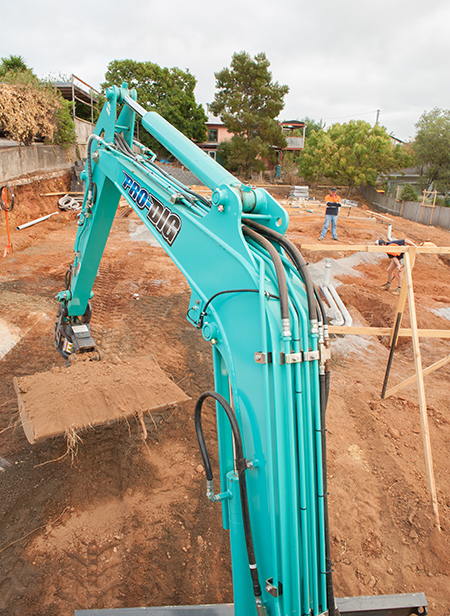 Image Photo-Shoot With Pro Dig Earthworks 1 - Kobelco Excavators