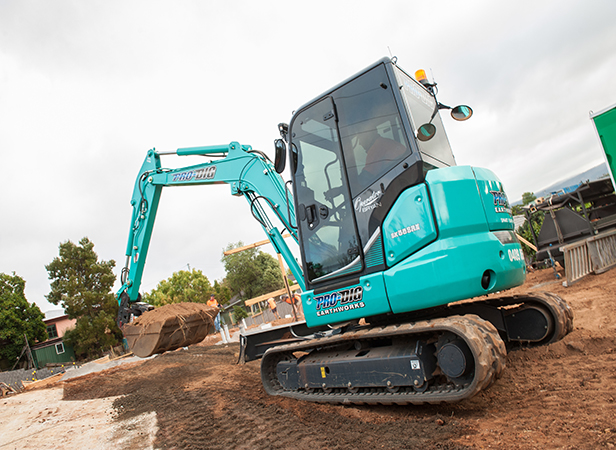 Image Photo-Shoot With Pro Dig Earthworks 5 - Kobelco Excavators