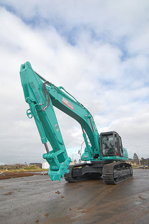 Image Symon Brothers Purchases New Kobelco 50 Tonne Excavator 4 - Kobelco Excavators