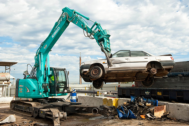 Image U Pull It Photo Shoot 3 - Kobelco Excavators