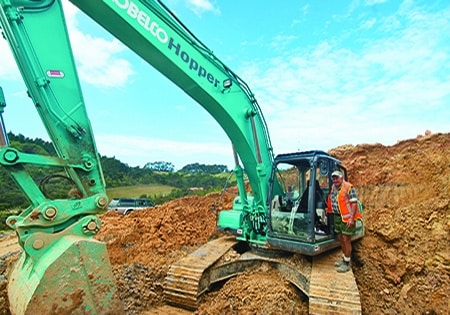 Image Kobelco Sk260Lc Put To The Test 1 - Kobelco Excavators