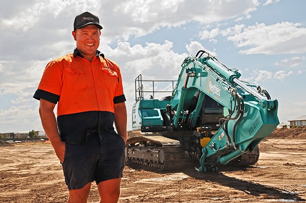 Image First Customer To Purchase Gen 10 Model 1 - Kobelco Excavators