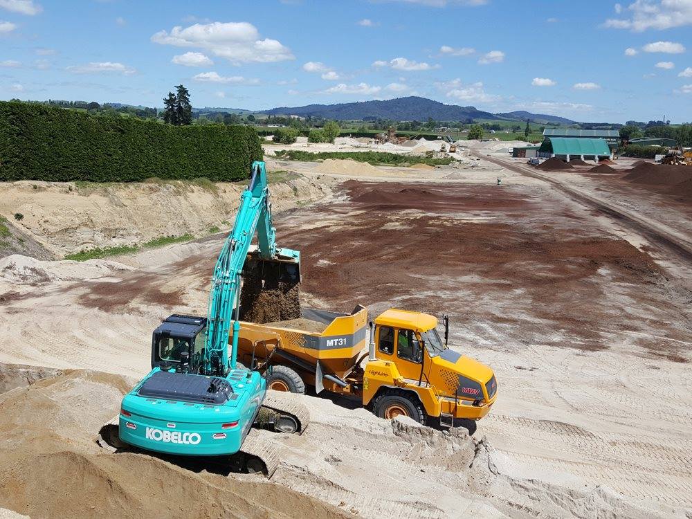 Image Kobelco'S In Action 1 - Kobelco Excavators