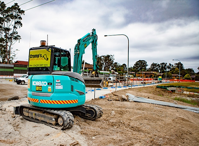 Image Kobelco Minis Make Mitchell'S Earthmoving Easy 1 - Kobelco Excavators