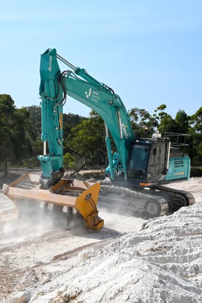 Kobelco customer Jones Quarries Group